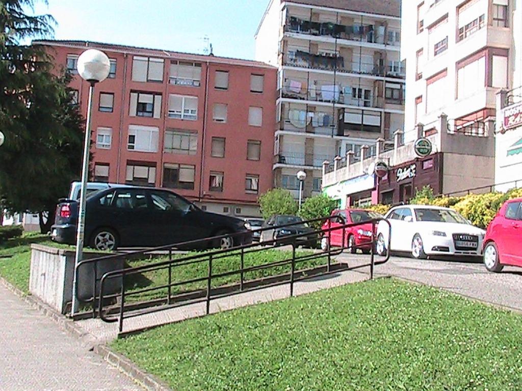 Pension Rada Соларес Экстерьер фото